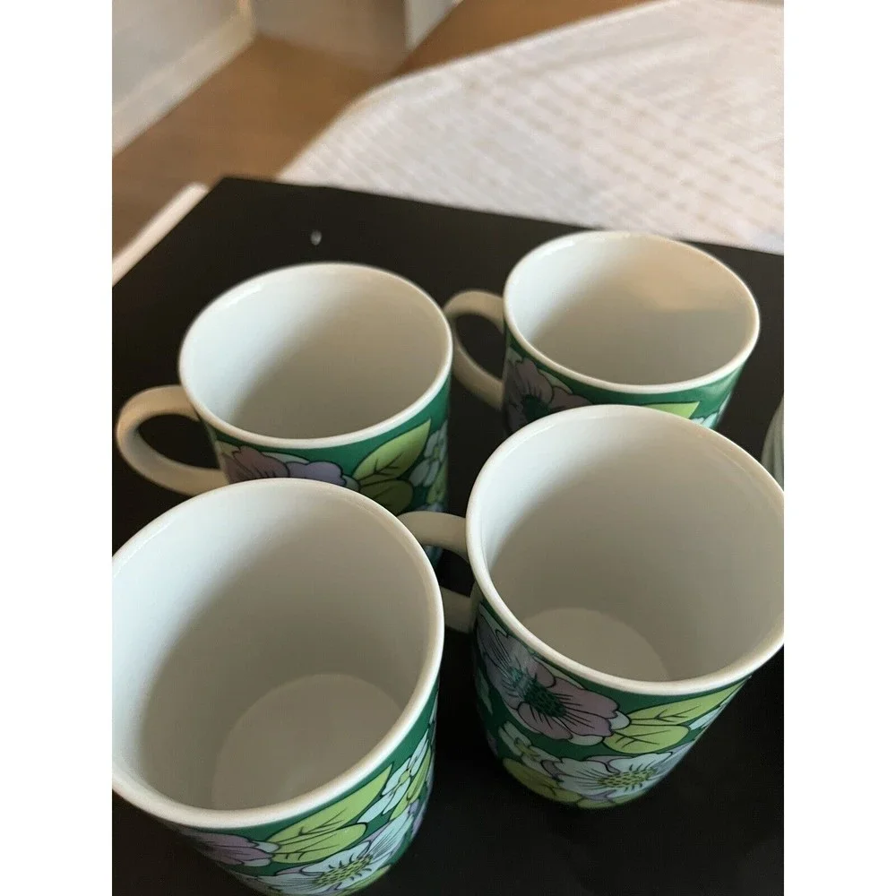 8pc Ceramic Green Floral Daisy Mugs with 9” Round Snack Plate